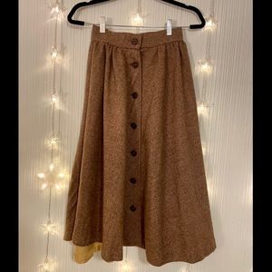 Vintage  🤎 Wool Circle Skirt. Button Front. Bias Cut. Lined. Long length.
